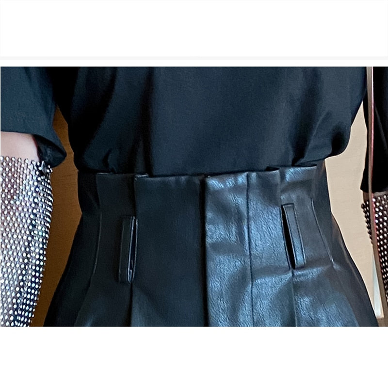 Kiril מכנסיים קצרים דמוי עור